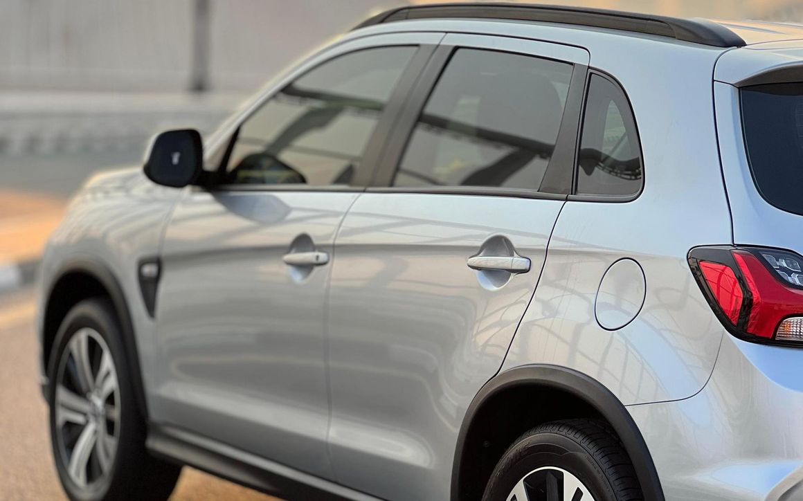 MITSUBISHI ASX - image 4