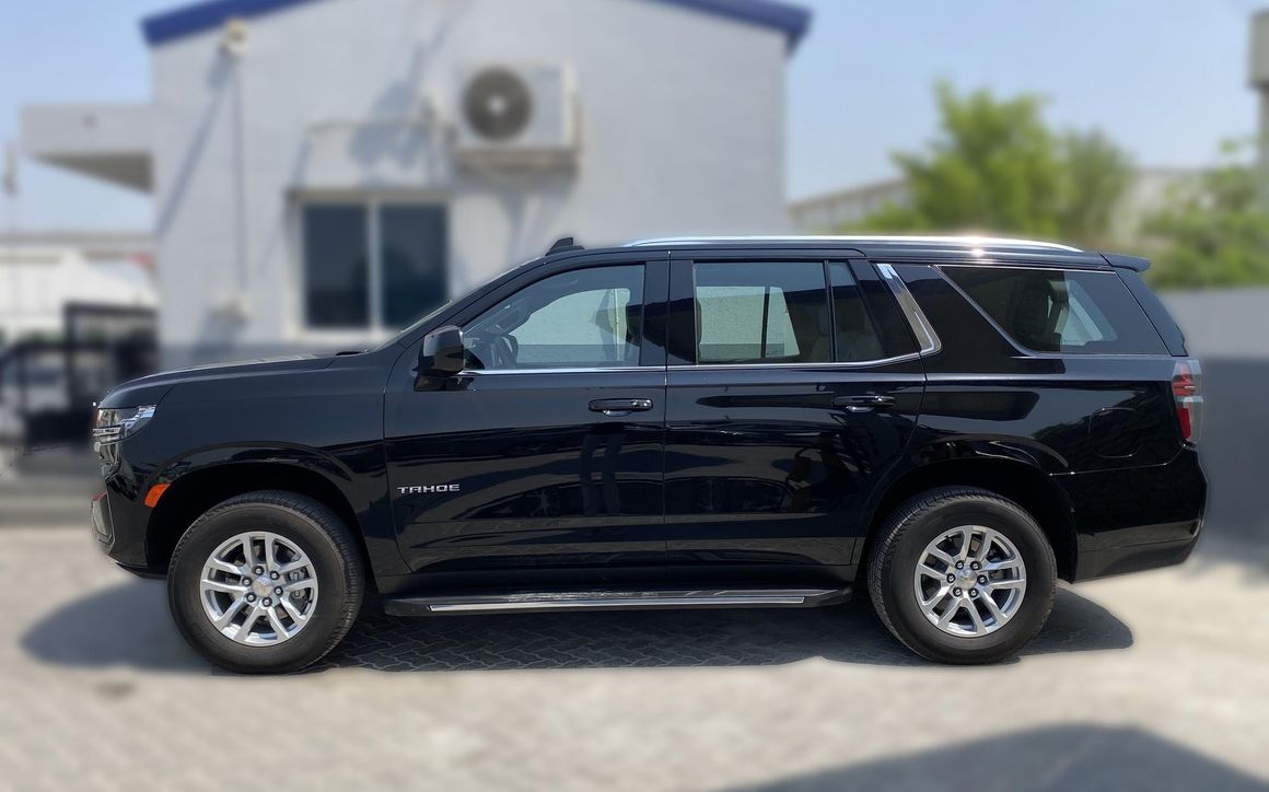 CHEVROLET TAHOE LS 4X4 SUV 7 SEATS - image 2
