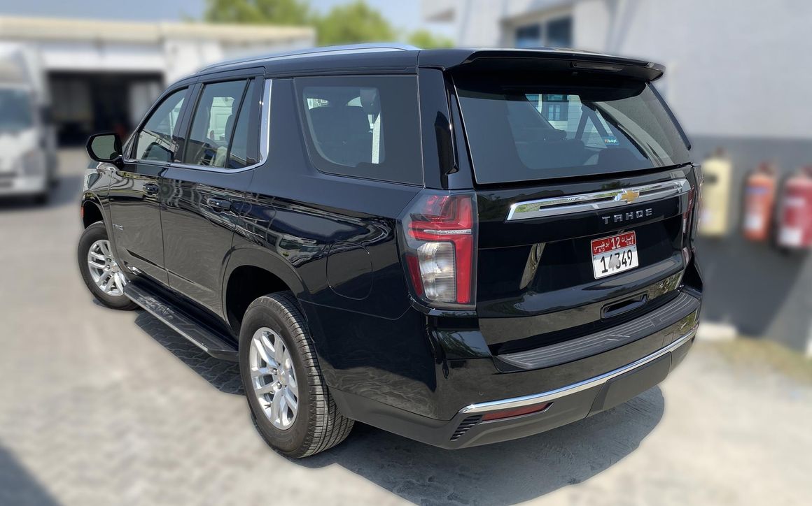 CHEVROLET TAHOE LS 4X4 SUV 7 SEATS - image 5