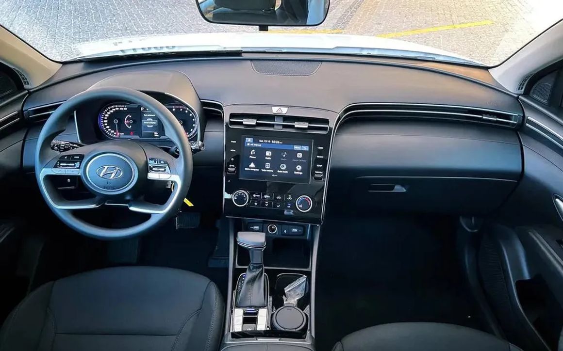 HYUNDAI TUCSON - image 6