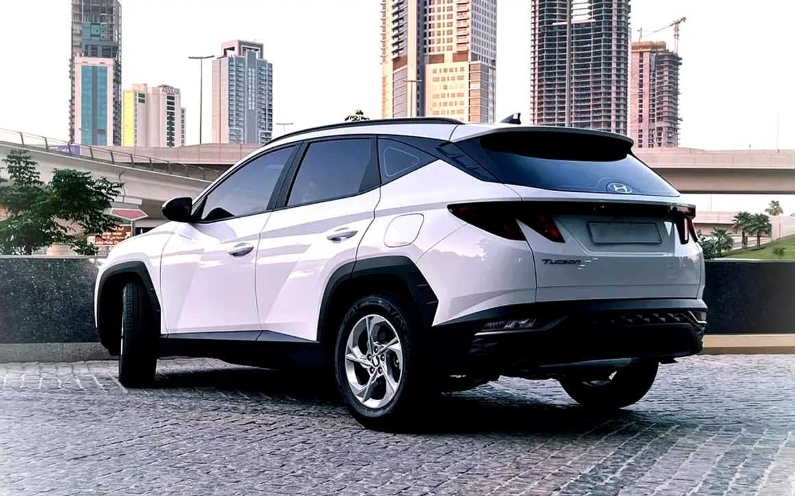 HYUNDAI TUCSON - image 4