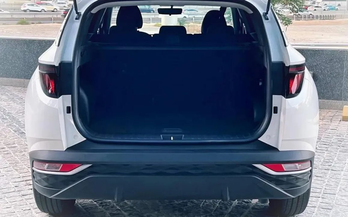 HYUNDAI TUCSON - image 5