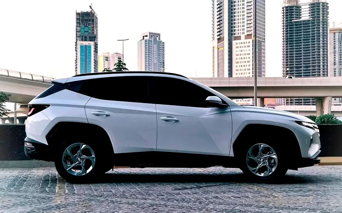 HYUNDAI TUCSON - image 2