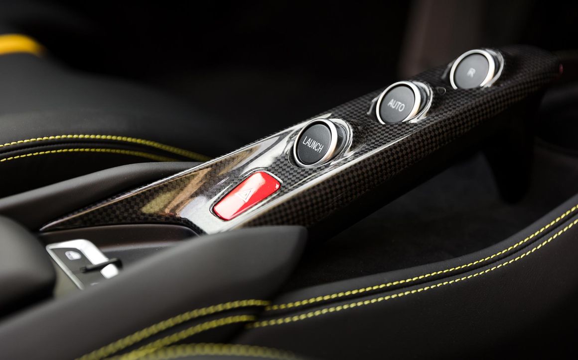 Ferrari F8 spyder - image 21