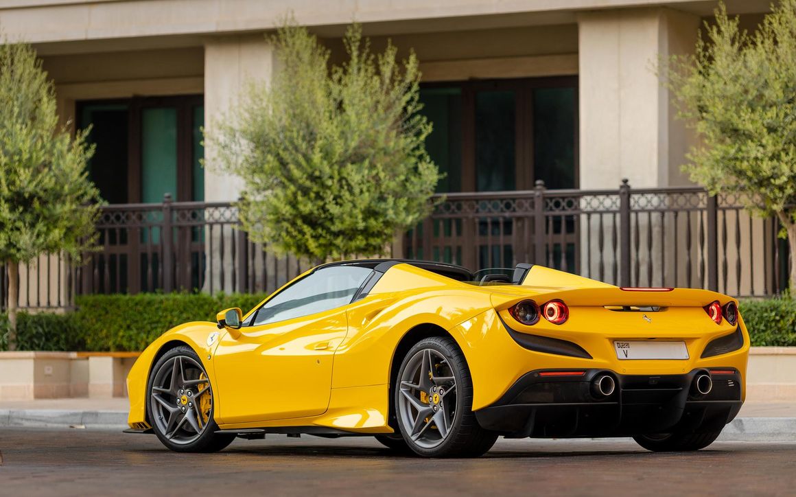 Ferrari F8 spyder - image 7