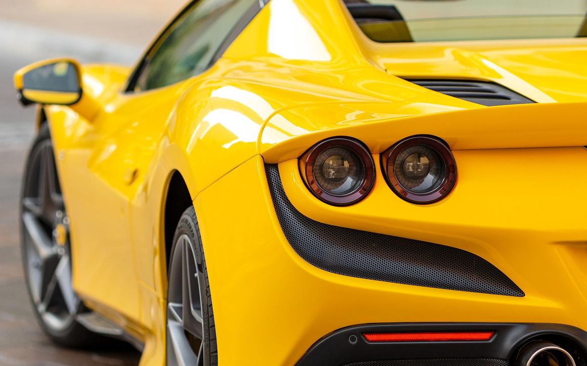 Ferrari F8 spyder - image 12