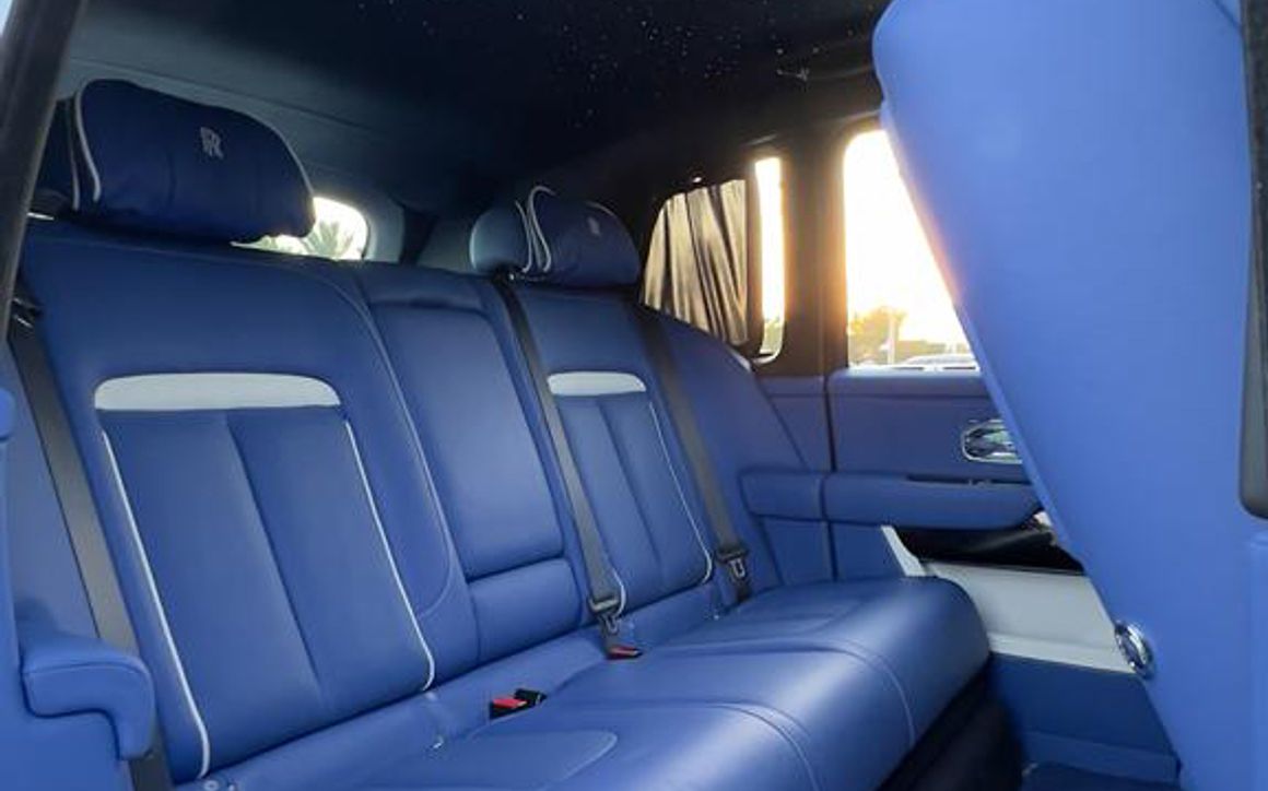 CADILLAC ESCALADE - image 9