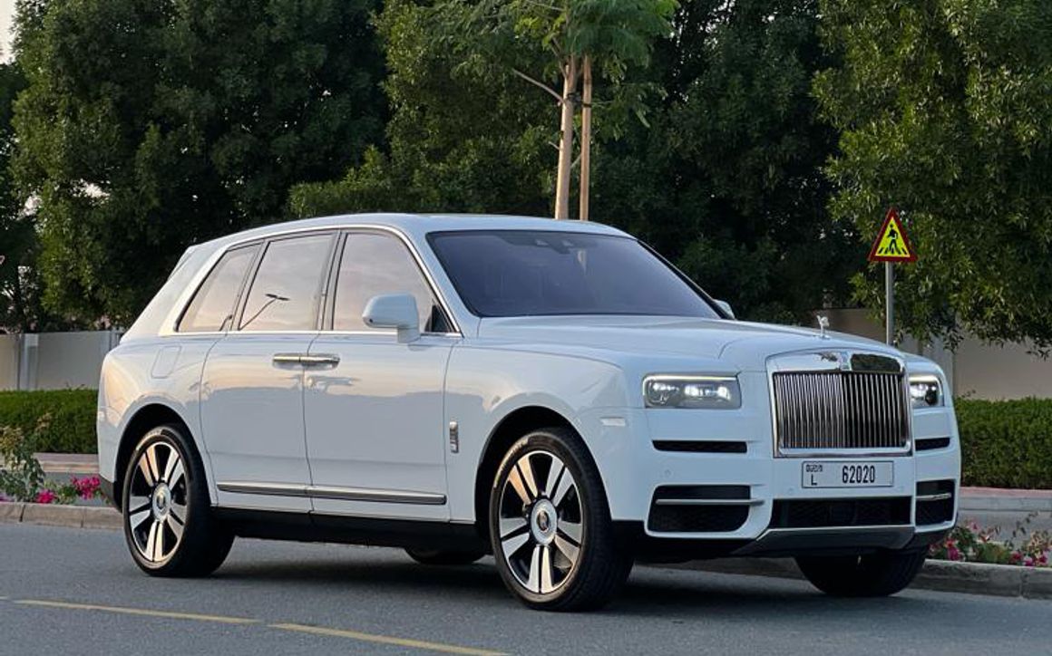 CADILLAC ESCALADE - image 3