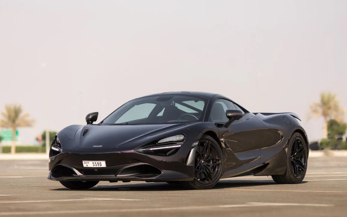 Mclaren 720s - image 1