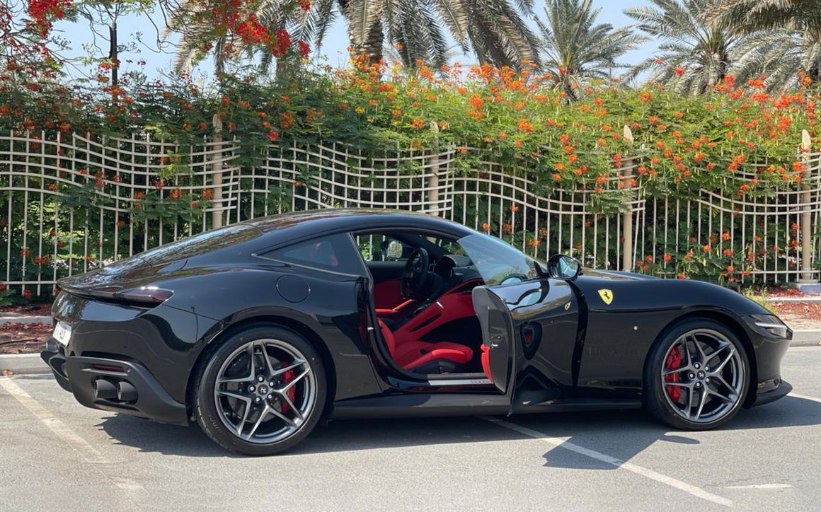FERRARI ROMA - image 7