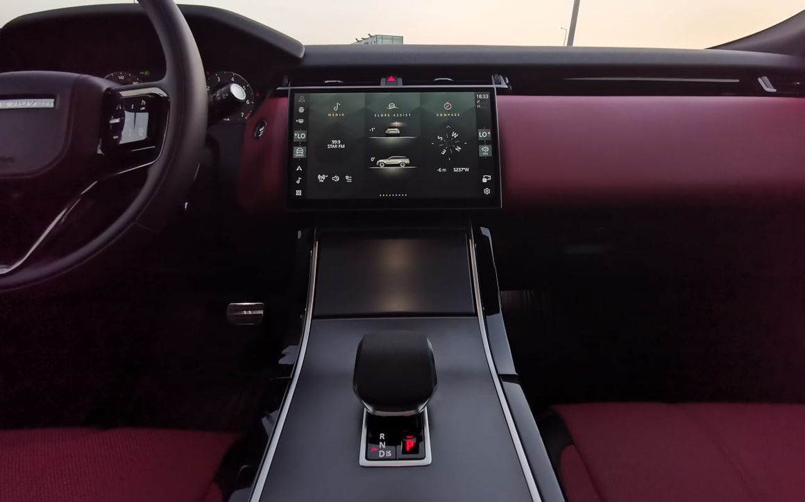 RANGE ROVER VELAR - image 14