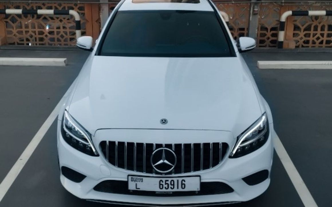 Mercedes Benz C-Series - image 4
