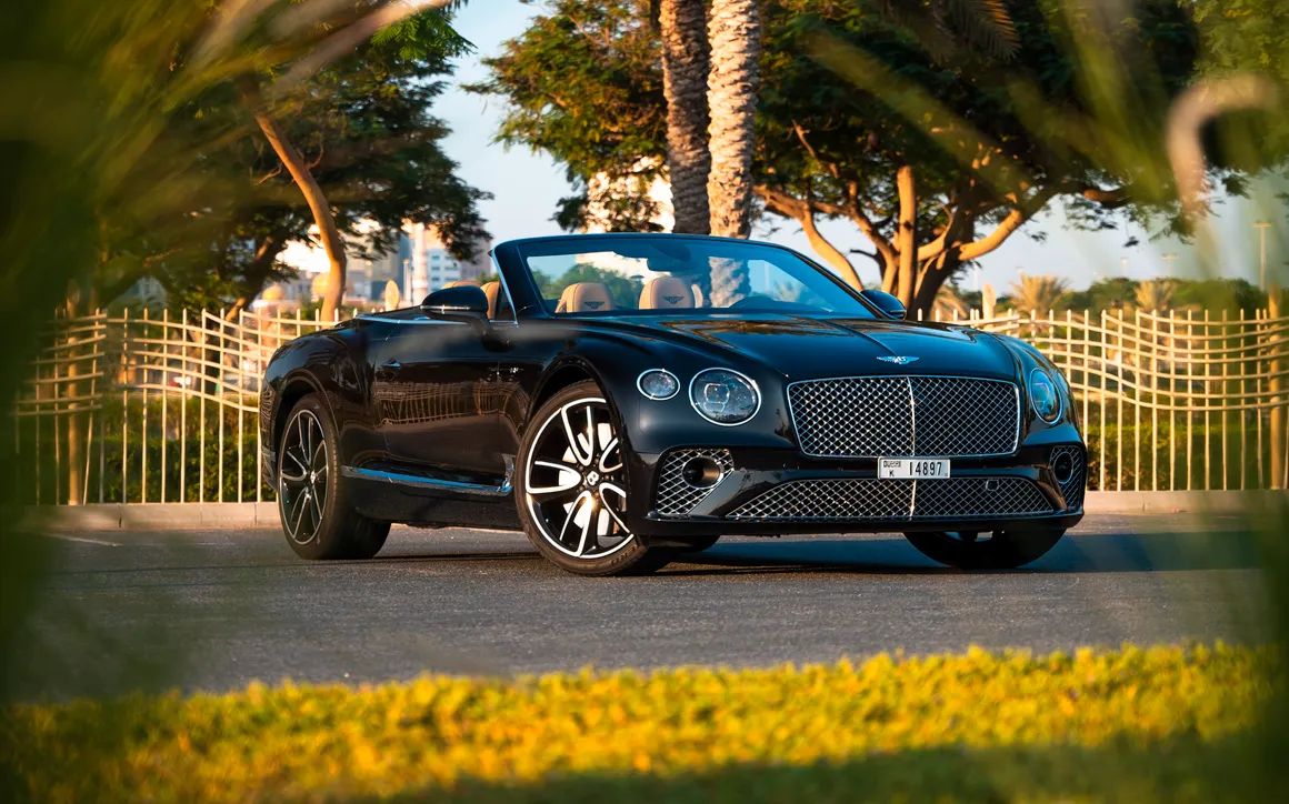 Bentley Continental GTC Mulliner - image 9