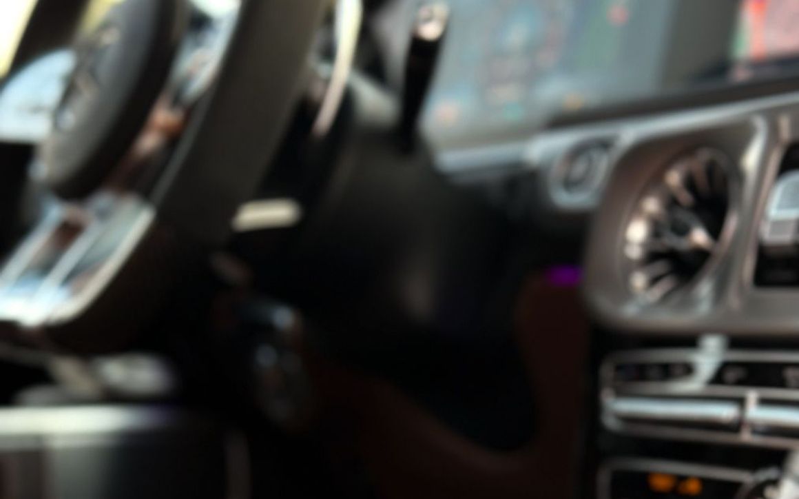 MERCEDES G63 - image 10