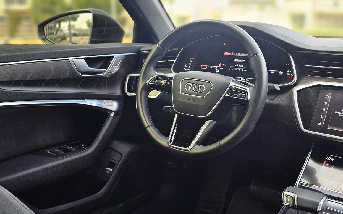 AUDI A6 - image 6