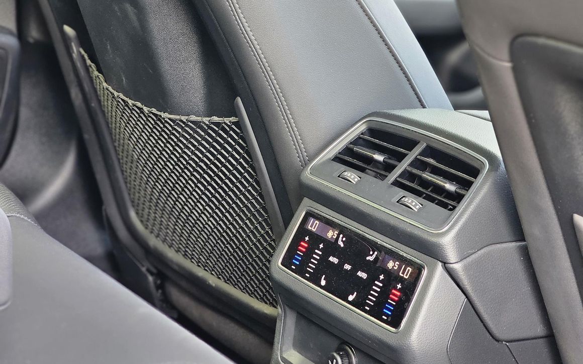 AUDI A6 - image 9