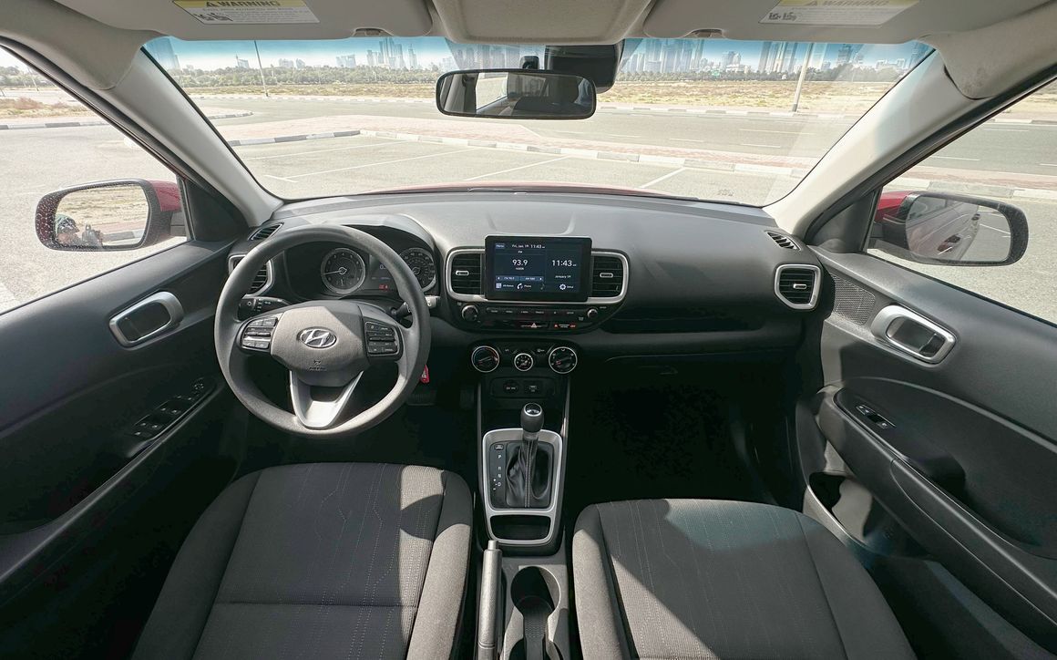 Hyundai Venue - image 5