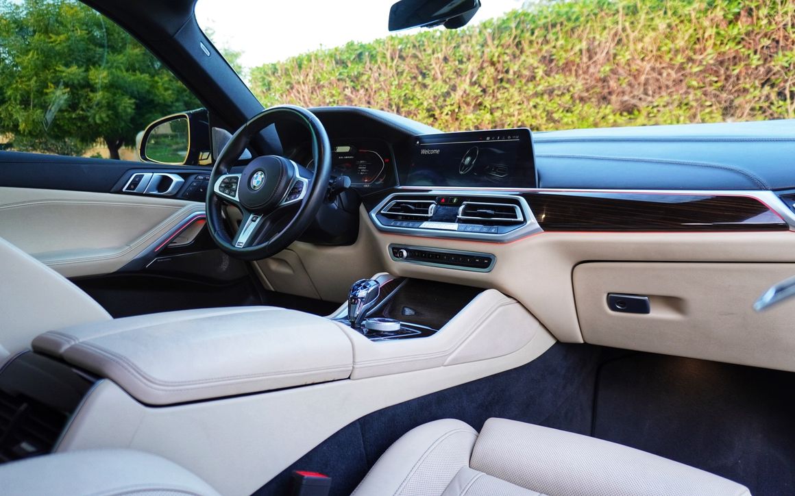 BMW X6 50i - image 8