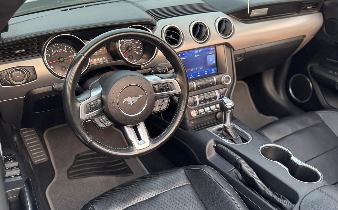 FORD MUSTANG - image 7