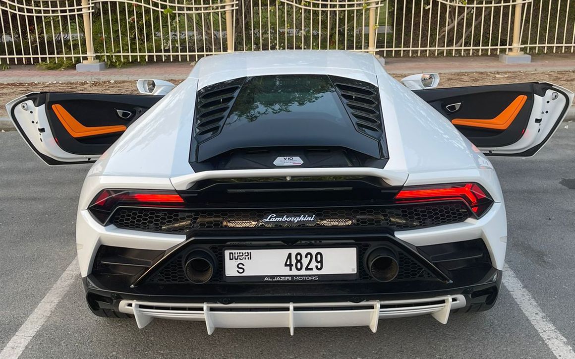 LAMBORGHINI HURACAN - image 5