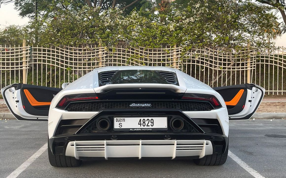 LAMBORGHINI HURACAN - image 4