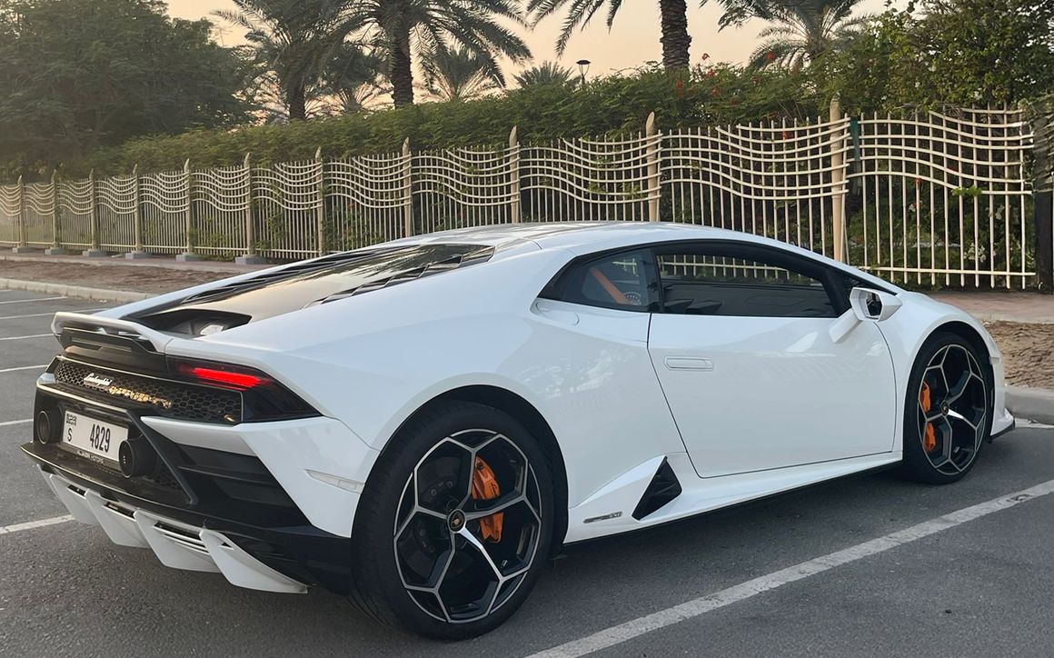 LAMBORGHINI HURACAN - image 3