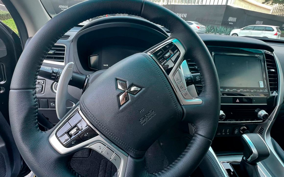 Mitsubishi Montero Sport Prime Edition 2023 - image 13