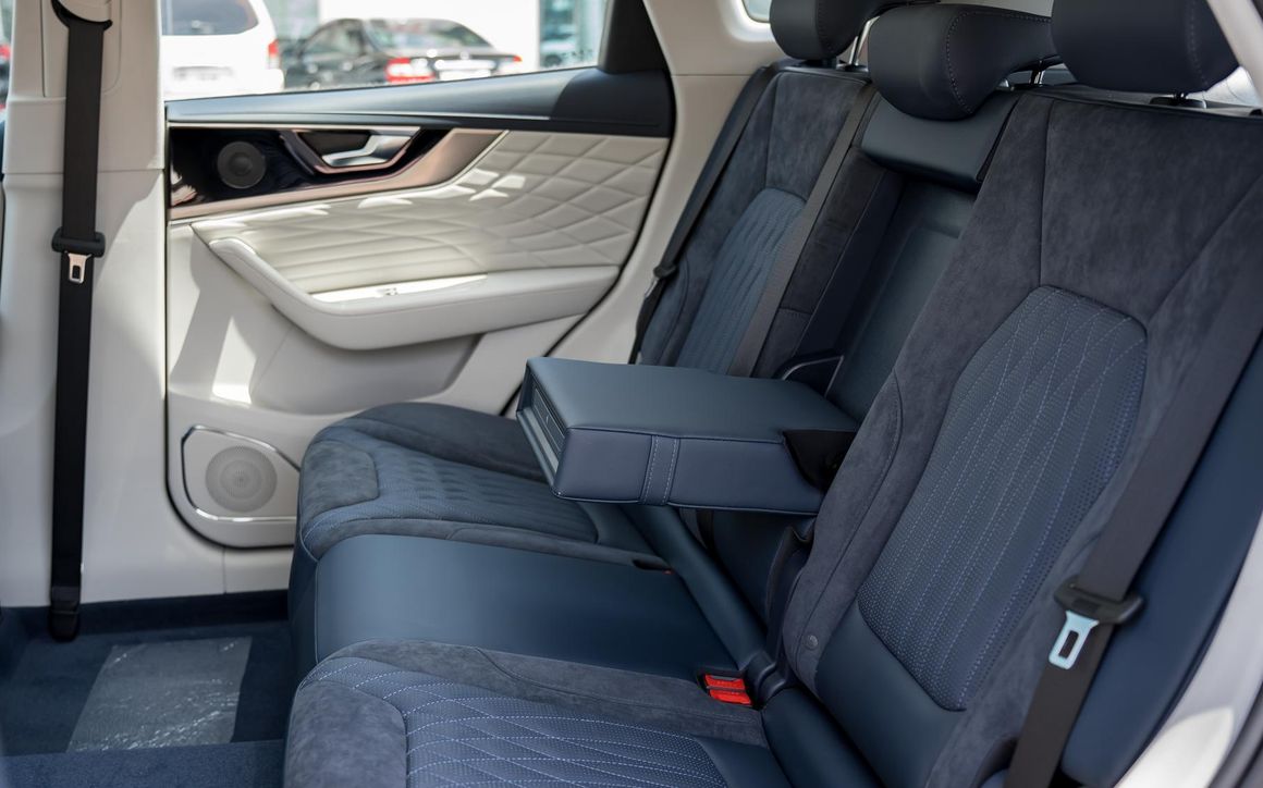 HONGQI HS5 2.0T 4WD - image 7