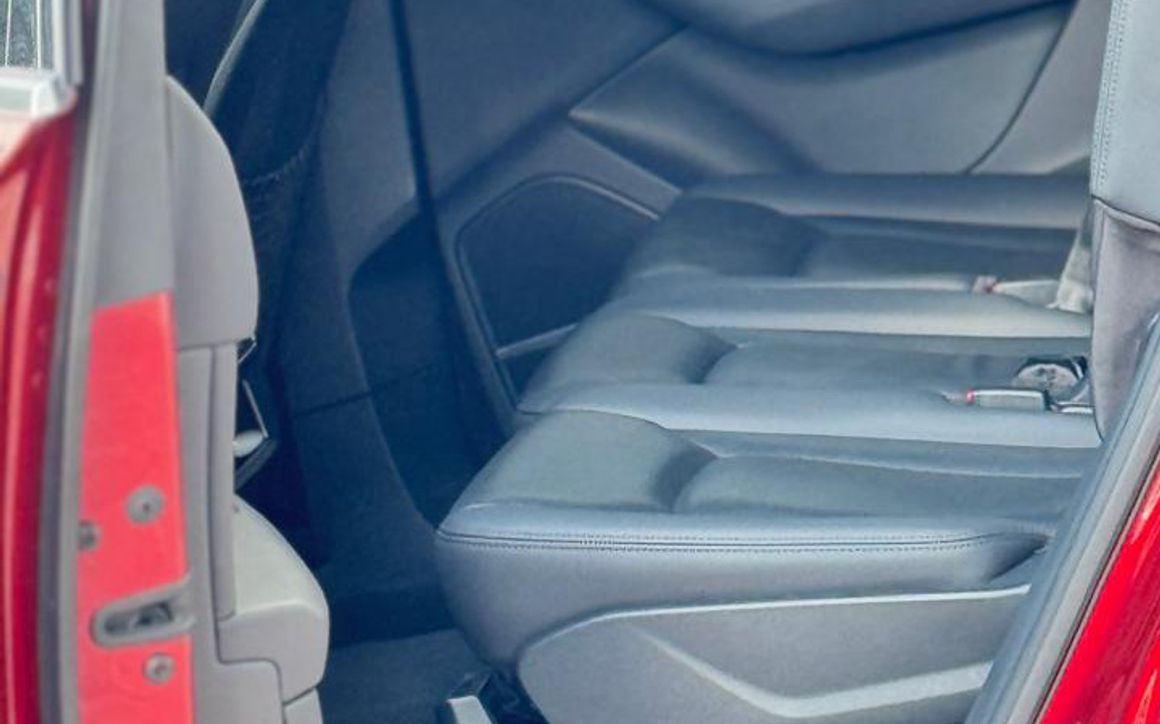 Audi Q7 - image 5
