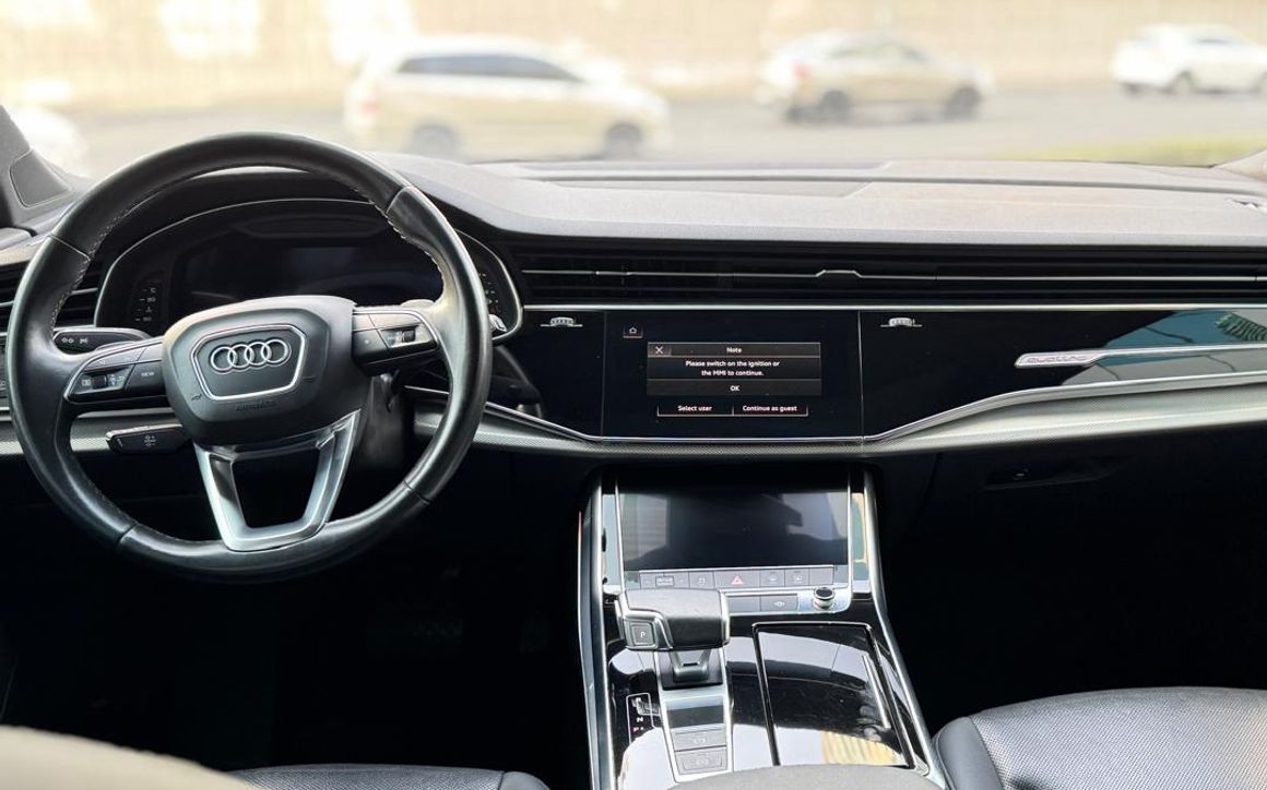 Audi Q7 - image 4