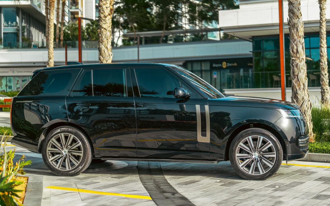 RANGE ROVER - image 2
