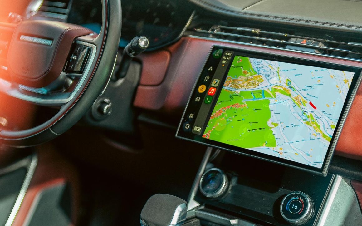 RANGE ROVER - image 5