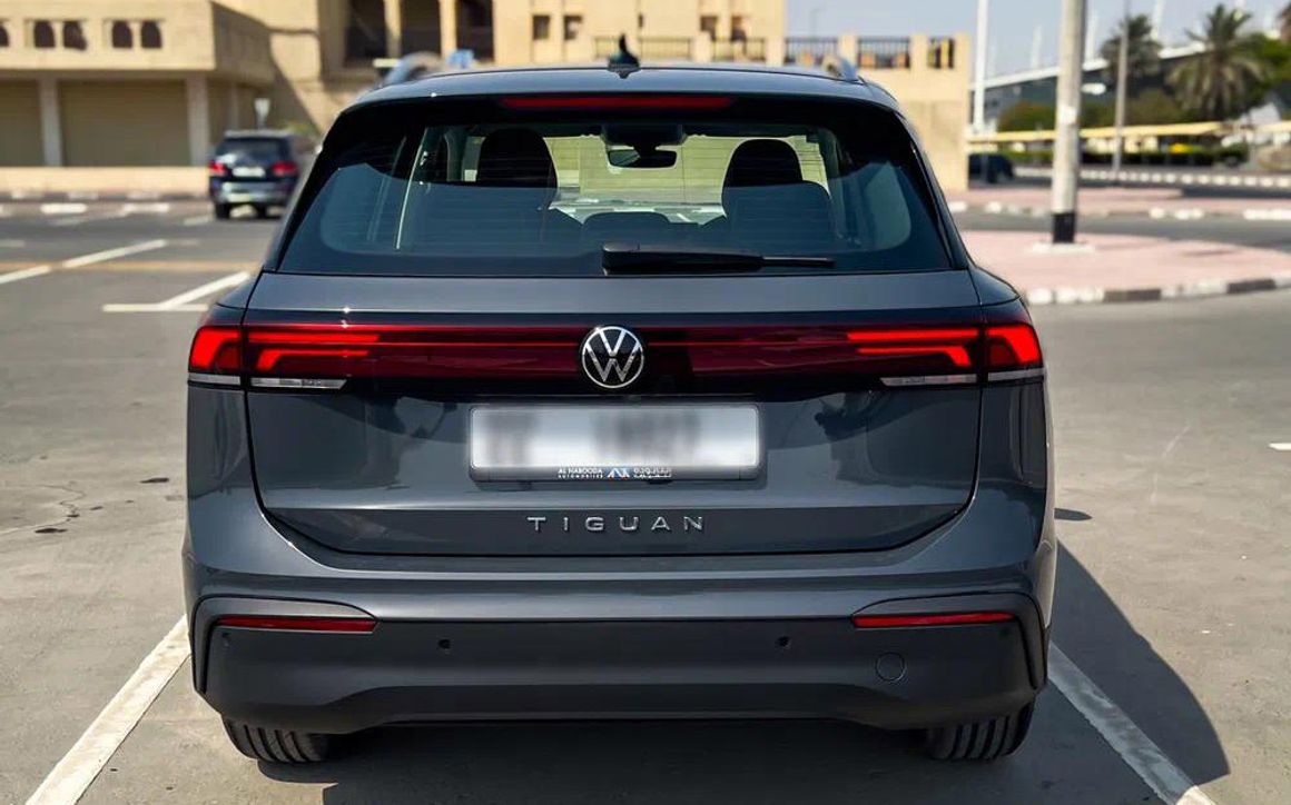 VOLKSWAGEN TIGUAN LIFE PLUS - image 4