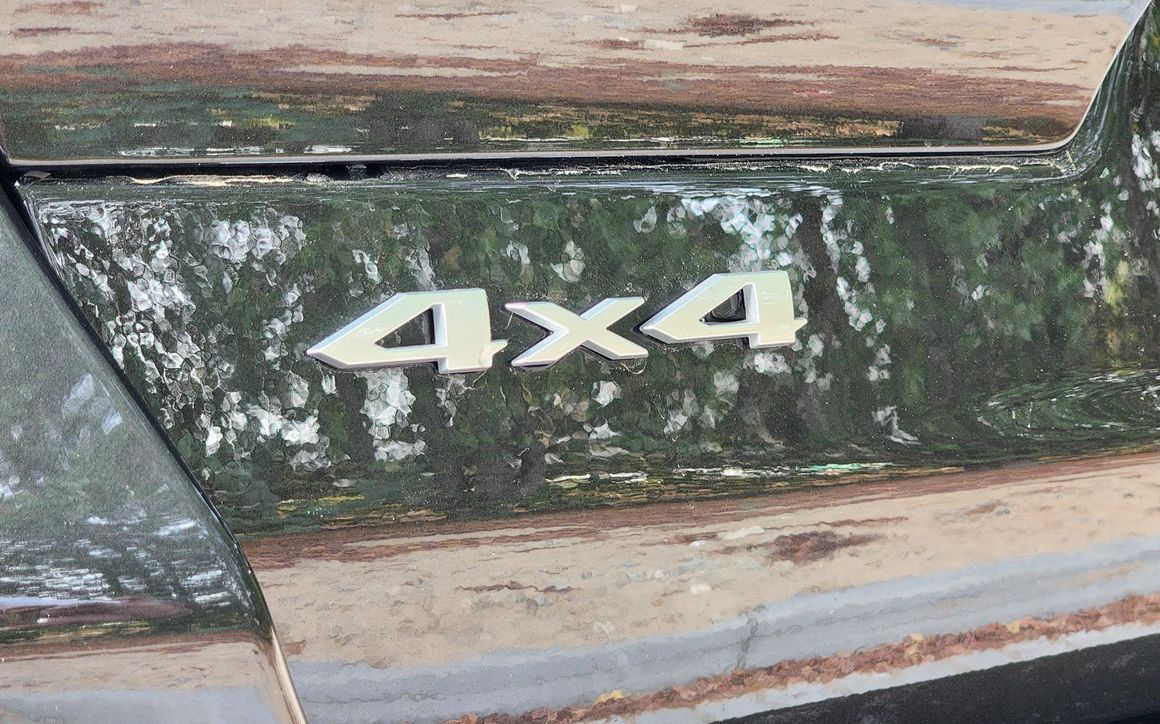 Jeep Grand Cherokee - image 11