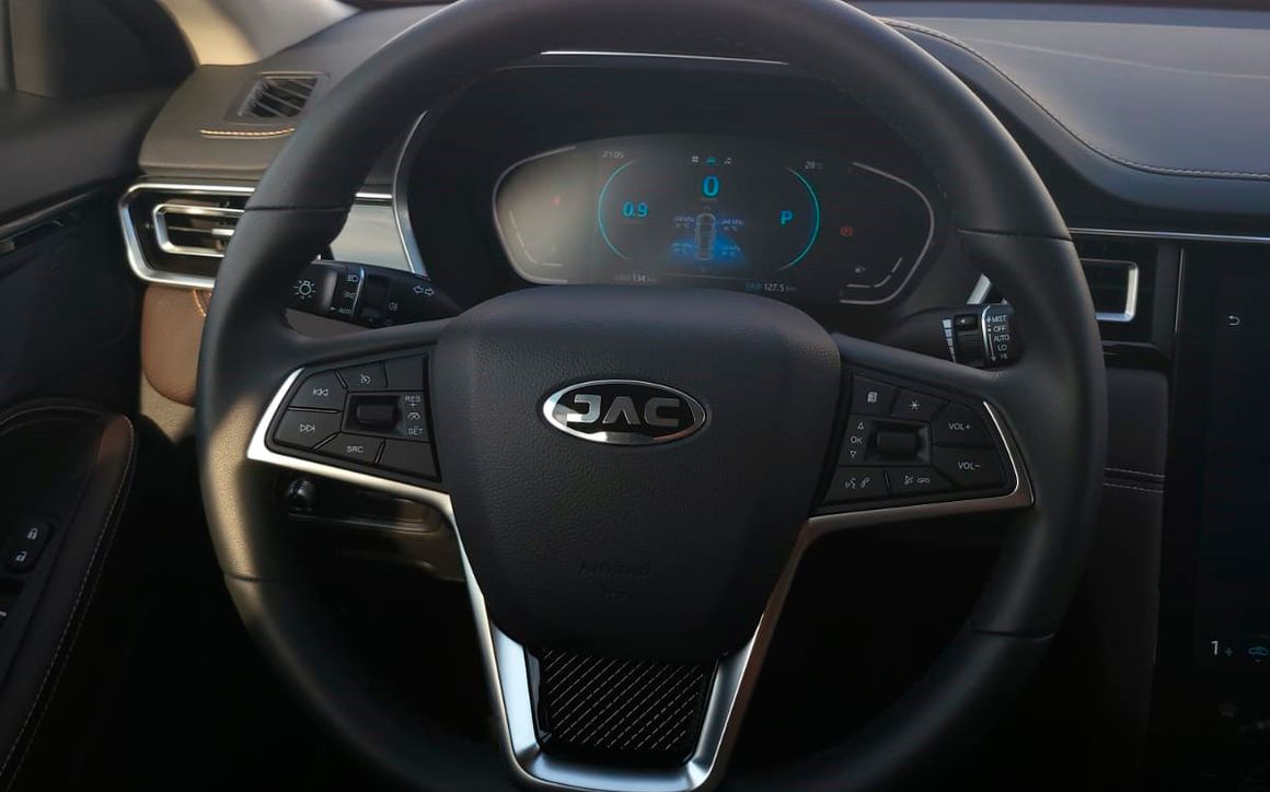 JAC J7 - image 12