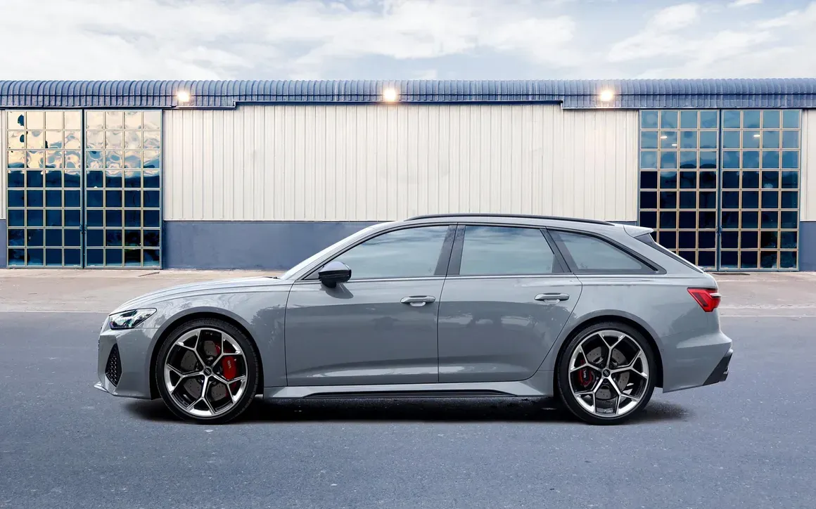 Audi RS6 Avant Gray - image 2