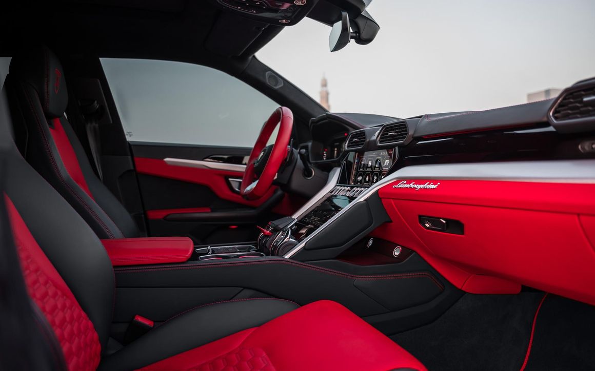 Lamborghini Urus - image 10