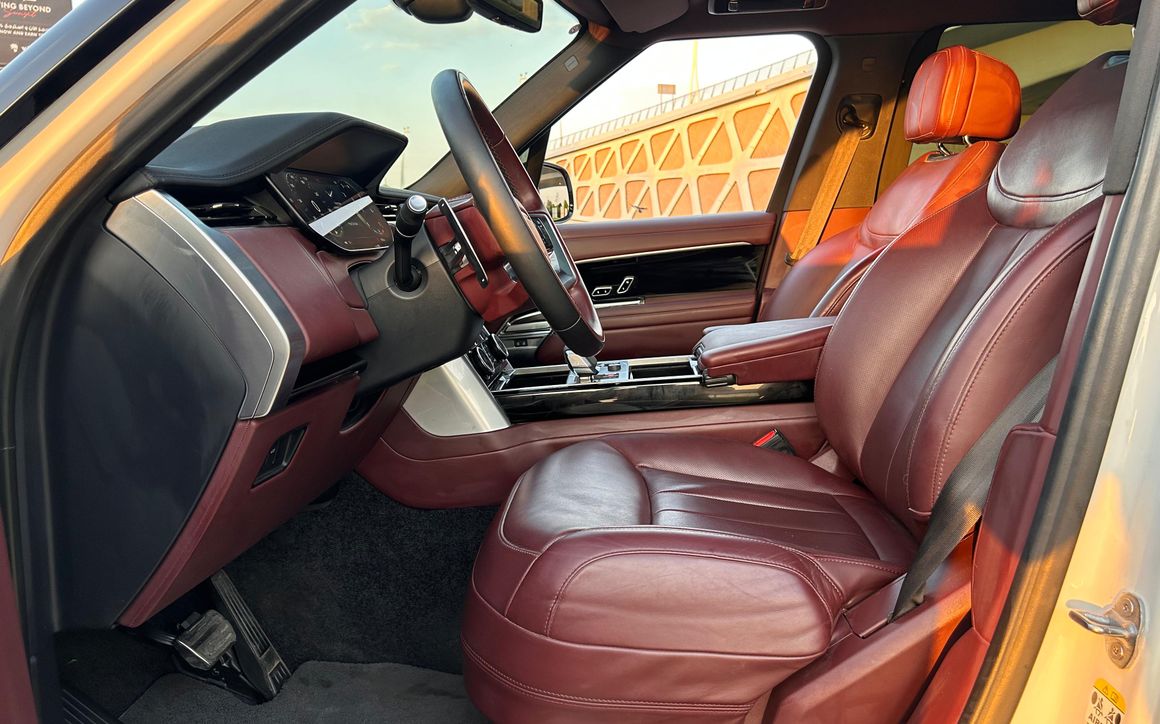Range Rover Vogue - image 7