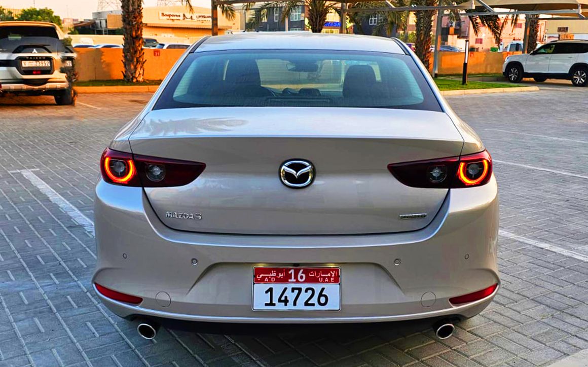 Mazda 3 - image 6