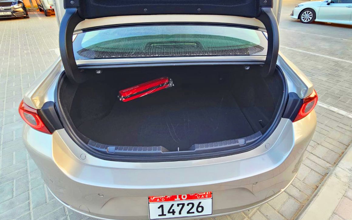 Mazda 3 - image 7