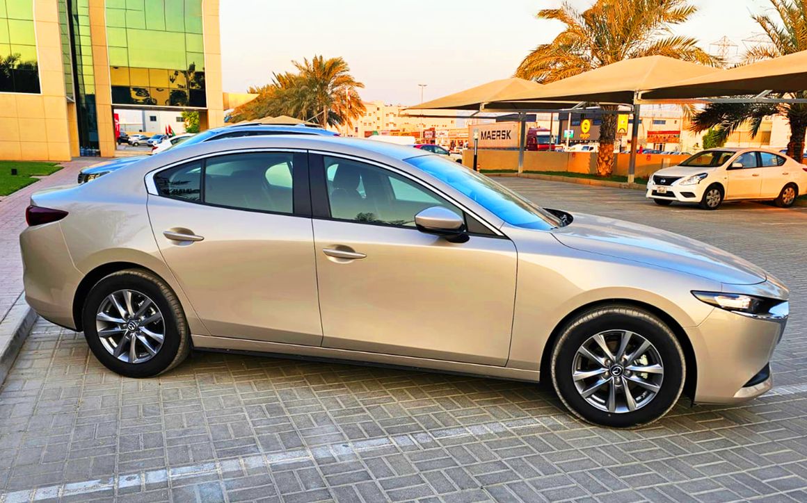 Mazda 3 - image 5