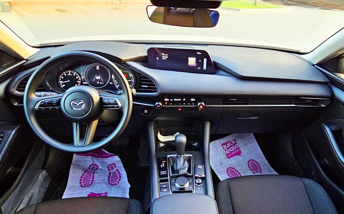Mazda 3 - image 8