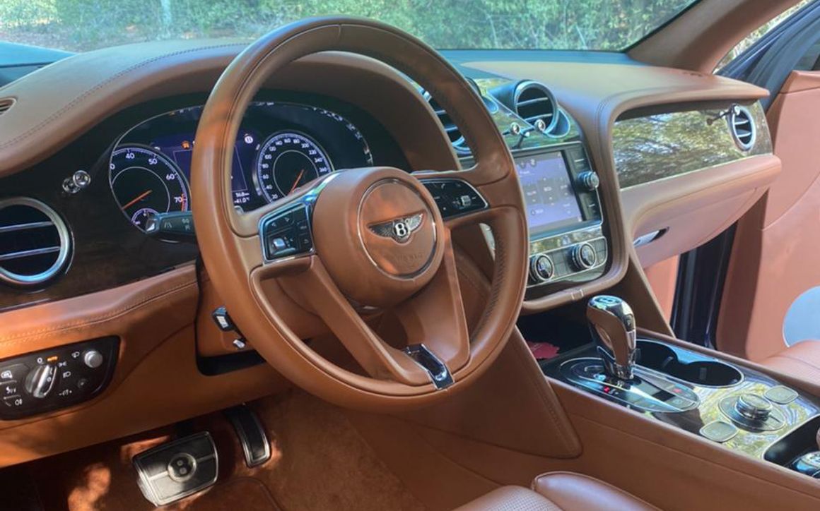 BENTLEY BENTAYGA - image 9