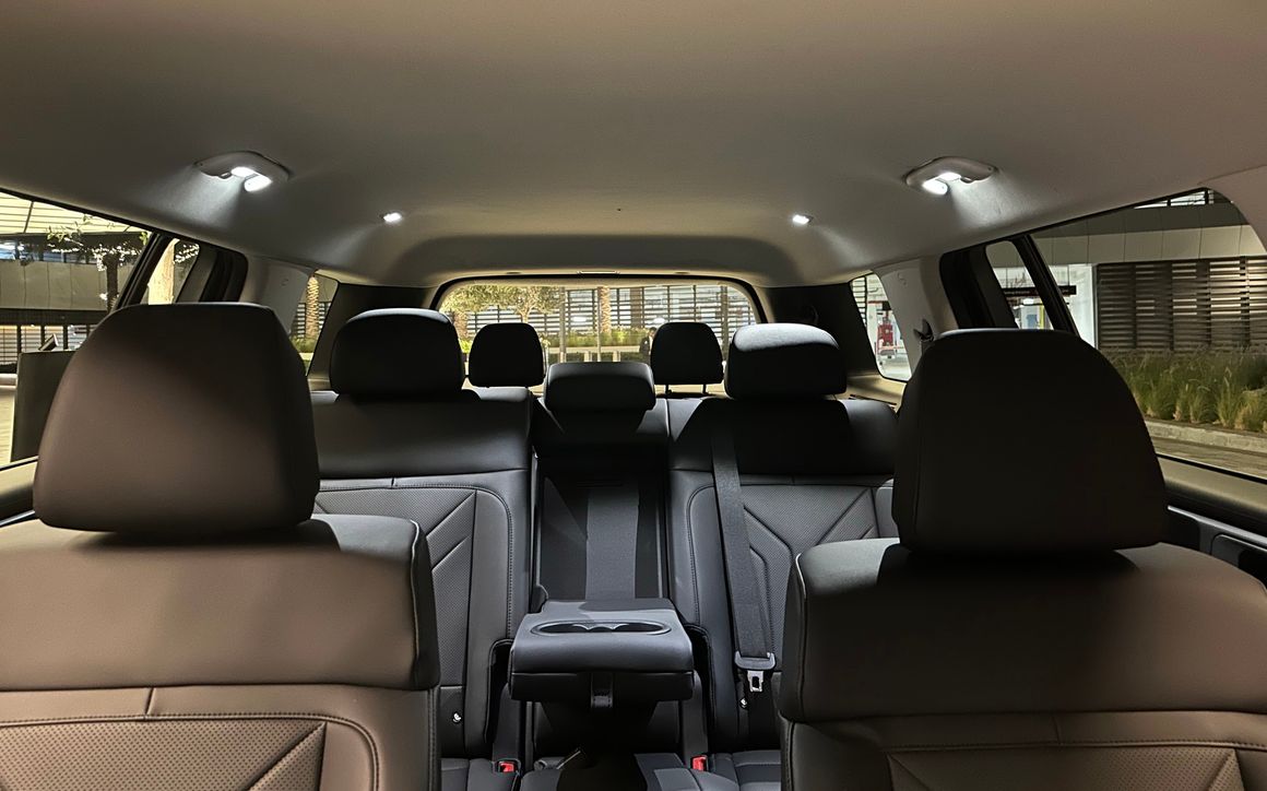 Hyundai Santa Fe RED - image 10