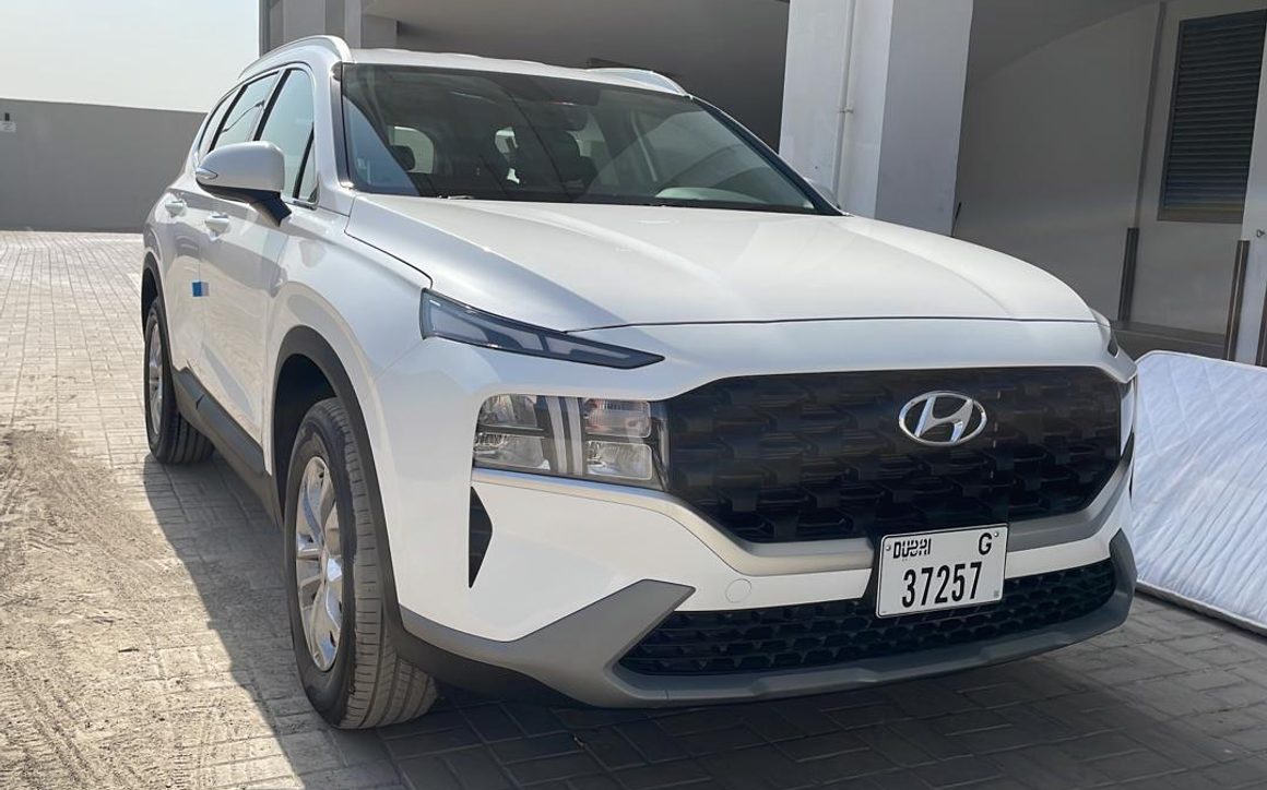 Hyundai Santa Fe - image 2