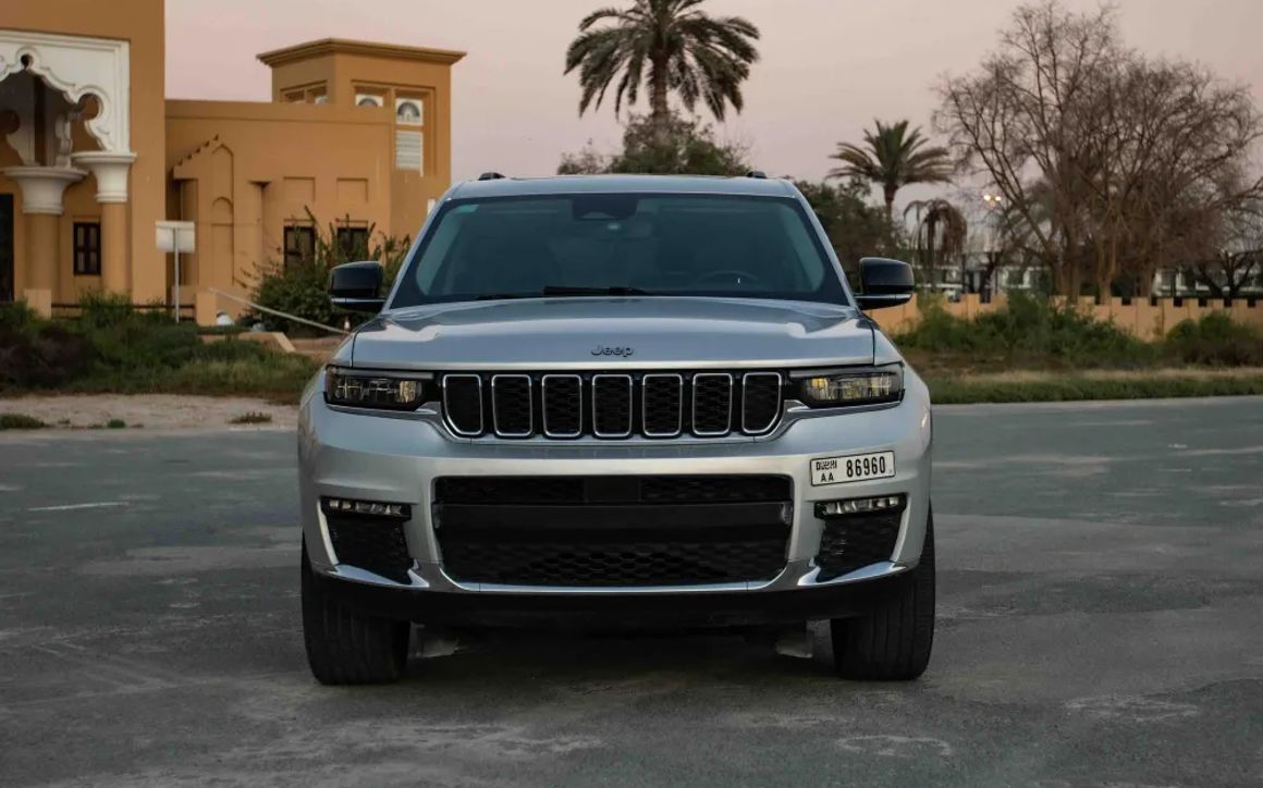 JEEP GRAND CHEROKEE - image 3