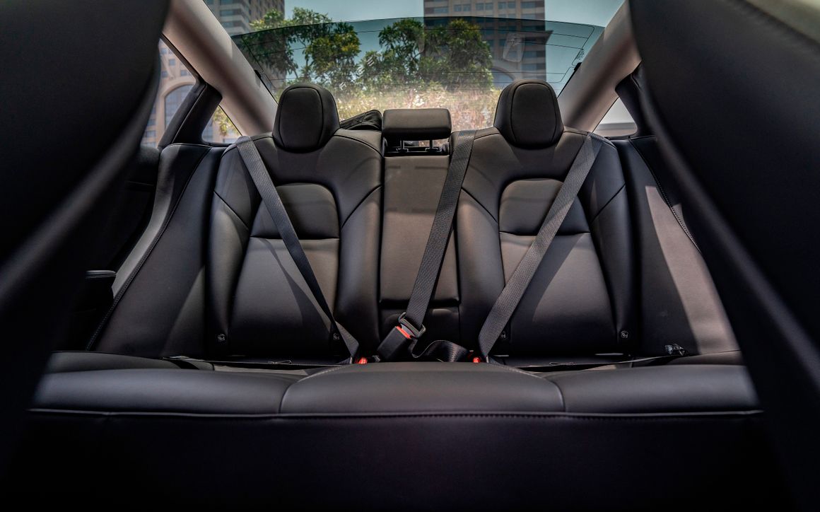 Tesla Model 3 - image 9