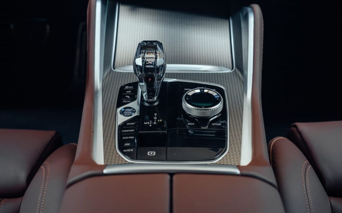 BMW X6 - image 11
