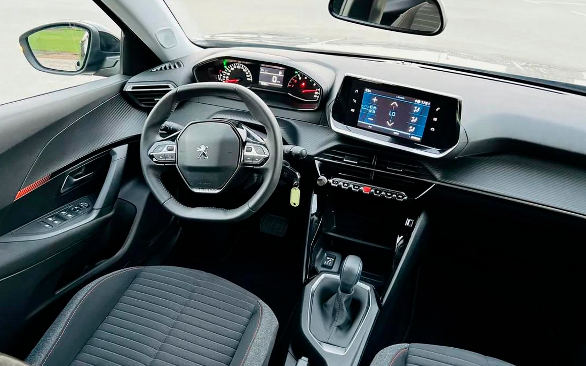 PEUGEOT 2008 - image 5