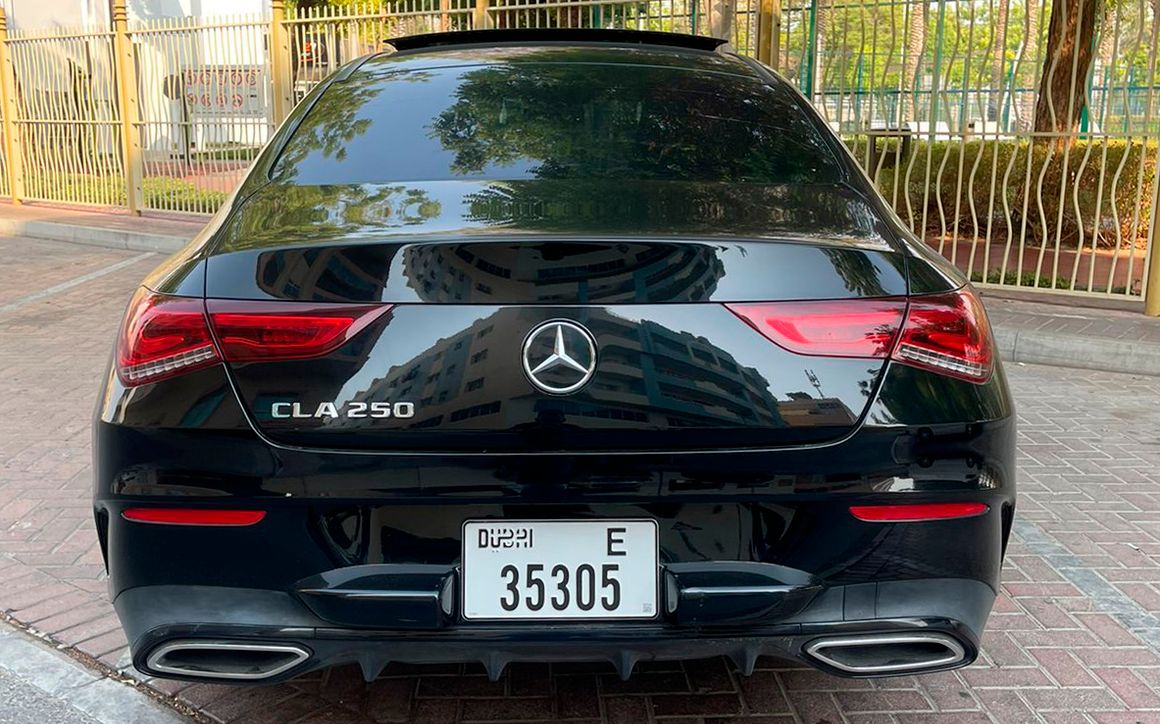 MERCEDES CLA250 - image 2